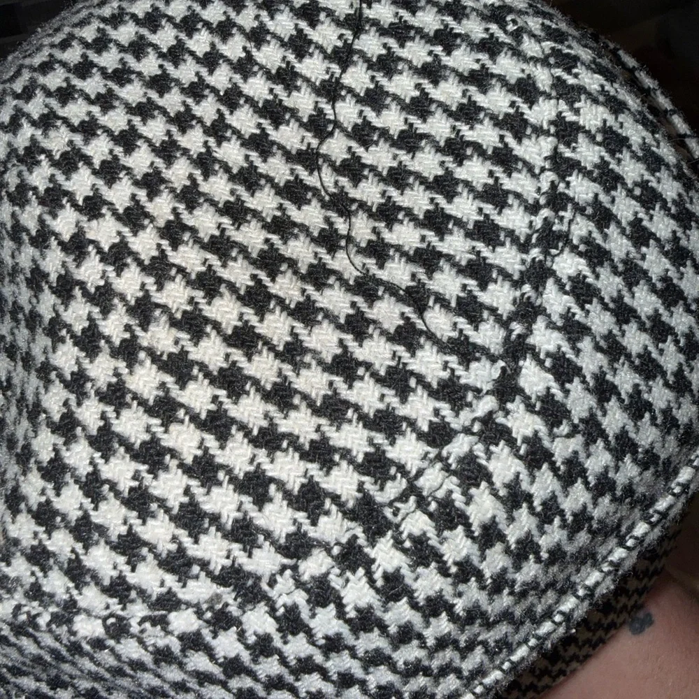 Nine West Vintage-Style Houndstooth Cloche Hat
